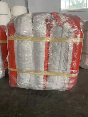 ২০ মিটার সিল্ড বাধা যা 25% প্রসারিত হয়।